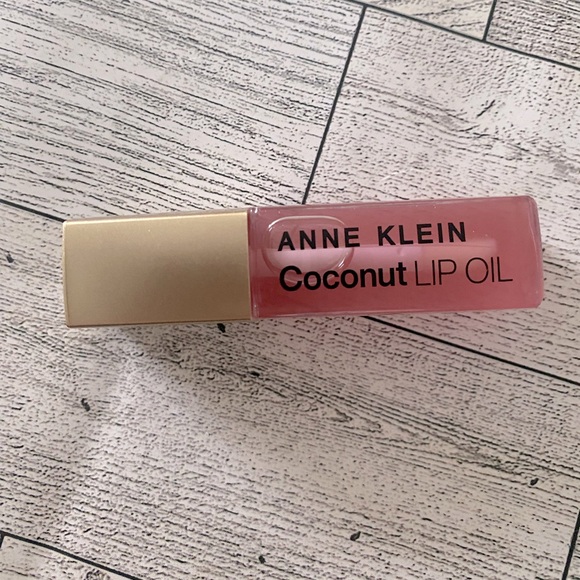 Anne Klein Other - Anne Klein Coconut Lip Oil